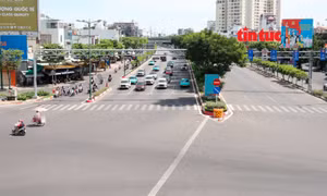 Đường phố TP Hồ Chí Minh thông thoáng ngày mùng 2 Tết
