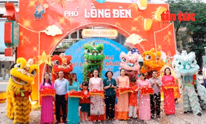 Khai mạc Phố Lồng đèn phường Chợ Lớn