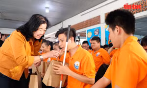 ‘Ươm mầm nụ cười’ cho trẻ em khuyết tật tại TP Hồ Chí Minh