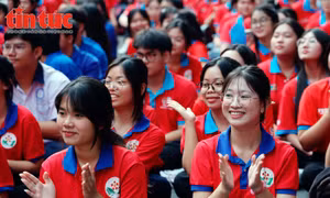 TP Hồ Chí Minh: Khai mạc hè và ra quân chiến dịch 'Hoa phượng đỏ'