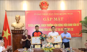 Khen thưởng VĐV Đinh Văn Bí đạt thành tích xuất sắc tại SEA Games 32