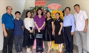 Đánh giá cao đóng góp của đội ngũ phóng viên thường trú TTXVN 