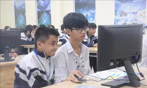 Tấm gương về nghị lực của chàng trai xương thủy tinh