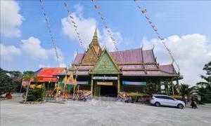Để các sư sãi, đồng bào Khmer đón Tết Chôl Chnăm Thmây 'vui tươi, an toàn, đoàn kết và tiết kiệm'