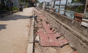Đoạn kè bất ổn ở Đồng Tháp