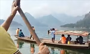 Khẩn trương tìm kiếm hai người mất tích do lật thuyền ở Sìn Hồ, Lai Châu