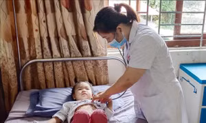 Vụ ba trẻ nhập viện tại Lạng Sơn: Thức ăn bị nhiễm vi sinh vật Coliform và E.coli