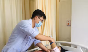 Cấp cứu bệnh nhân có 5 túi phình mạch máu não hy hữu