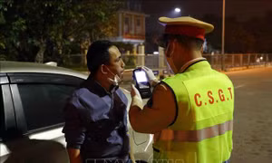Bộ Công an ra quân xử lý vi phạm về nồng độ cồn, tai nạn giao thông giảm sâu