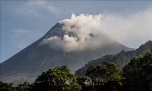 Indonesia: Lũ quét và núi lửa phun dung nham lạnh, 12 người thiệt mạng