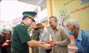 Gắn kết sâu đậm tình quân - dân nơi biên giới