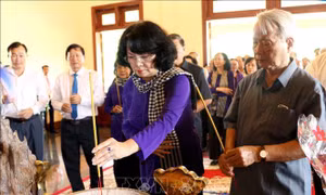 Dâng hương tưởng niệm 15 năm ngày mất Thủ tướng Võ Văn Kiệt