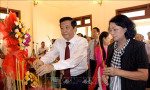 Dâng hương tưởng niệm 16 năm ngày mất Thủ tướng Võ Văn Kiệt