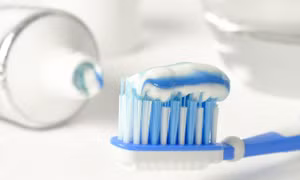 Chăm sóc răng miệng quá mức có thể phản tác dụng