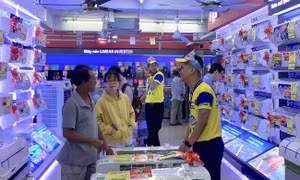 Hà Nội sôi động thị trường sản phẩm chống nóng