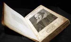 Triển lãm tuyển tập 'First Folio' của đại văn hào William Shakespeare