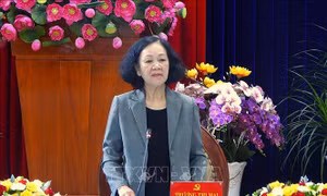 Tiếp tục phát huy vai trò của nhân dân trong đấu tranh ngăn chặn, đẩy lùi sự suy thoái