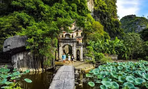 Nâng tầm thương hiệu du lịch Ninh Bình từ văn hóa - Bài cuối: Hài hòa giữa bảo tồn di sản và phát triển kinh tế
