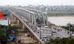 Cấm phương tiện qua cầu Chương Dương sau 22 giờ 30 phút từ ngày 27/11 - 27/12
