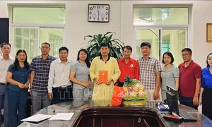 Thăm hỏi, hỗ trợ gia đình nạn nhân trong vụ cháy tại xã Tứ Hiệp, Hà Nội