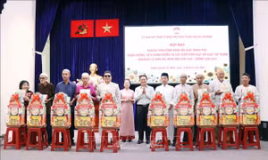 Chúc mừng Đại diện Cộng đồng Hồi giáo tại TP Hồ Chí Minh nhân Đại lễ Raya Idil Adha