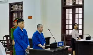 Tuyên 2 án tử hình trong vụ mua bán trái phép hơn 45 kg ma túy