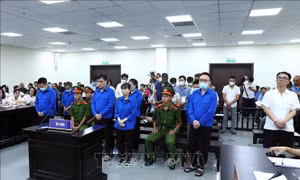 Cựu Phó Cục trưởng Cục Quản lý thị trường Trần Hùng bị phạt 9 năm tù 