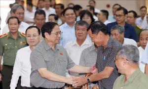 Thủ tướng Phạm Minh Chính tiếp xúc cử tri thành phố Cần Thơ sau Kỳ họp thứ 5, Quốc hội khoá XV