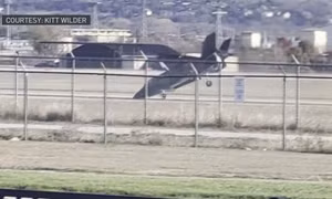 Video tiêm kích tàng hình F-35 của Mỹ lao mũi xuống đường băng, phi công thoát hiểm trong gang tấc