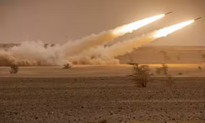 Ukraine có thể hết sạch tên lửa HIMARS trong 3 tháng tới, Mỹ không sản xuất kịp