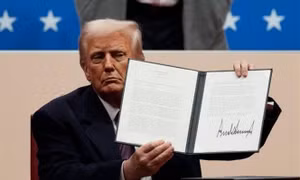 Mỹ: Quyền công dân theo nơi sinh là gì và liệu Tổng thống Trump có thể hạn chế?