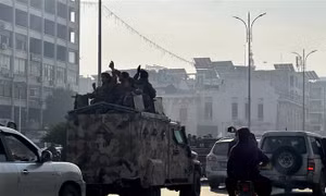 Thay đổi quyền lực ở Syria: Hòa bình hay thêm hỗn loạn?