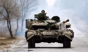 Mỹ và NATO cam kết tiếp tục viện trợ quân sự cho Ukraine