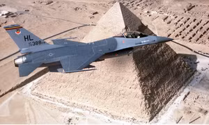 Iran cảnh báo quyền 'răn đe' khi Mỹ gửi F-16 đến 'sân sau'