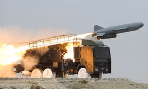 Tình báo Mỹ phát hiện tên lửa đạn đạo Iran đã vào thế sẵn sàng khai hỏa