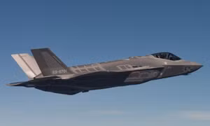 Tìm thẩy mảnh xác tàng hình cơ F-35 Nhật Bản mất tích