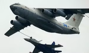 Máy bay Nga tiếp liệu 'điêu luyện' trong cuộc tập trận lớn nhất ngoài khơi Syria