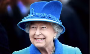 Hình ảnh cuộc đời Nữ hoàng Elizabeth II - biểu tượng của Hoàng gia Anh