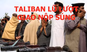 Phiến quân Taliban giao nộp vũ khí sau thỏa thuận hòa bình với Mỹ