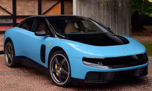 Lý do cổ phiếu Ferrari lao dốc ngay khi ra mắt siêu xe điện đầu tiên 