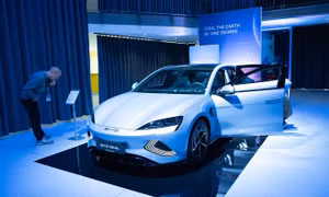 Tăng tốc bỏ xa Tesla, đối thủ xe điện Trung Quốc khiến tỷ phú Elon Musk 'mất ngủ'