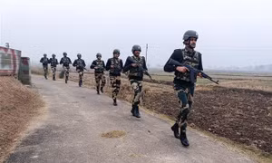 Liệu Ấn Độ - Pakistan có kịp lùi khỏi miệng vực chiến tranh?