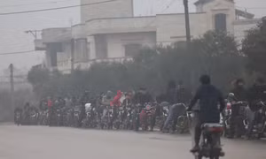 Syria: Kinh tế tồi tệ hơn cả thời nội chiến, lao động nghỉ làm vì lương không đủ đổ xăng