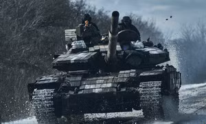 Ukraine cho nổ tung đập gần Bakhmut để ngăn bước tiến quân Nga