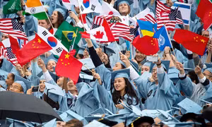 Giấc mơ Mỹ vụn vỡ, du học sinh Trung Quốc hoang mang