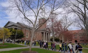 Vụ Đại học Harvard kiện chính quyền Trump sẽ định đoạt quyền tự chủ học thuật ở Mỹ?
