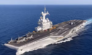 Tàu sân bay Pháp áp sát Biển Đỏ, chuẩn bị cho sứ mệnh Hormuz