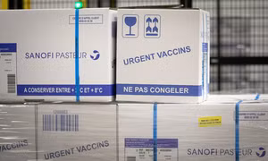 Politico: EU vẫn nhận vaccine COVID-19 tới năm 2027 sau khi bỏ phí hàng trăm triệu liều
