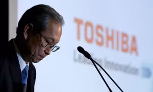 'Tượng đài' công nghệ Toshiba lún sâu bất ổn do quản trị sai lầm