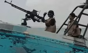 Houthi tuyên bố tấn công tất cả các tàu liên quan Israel